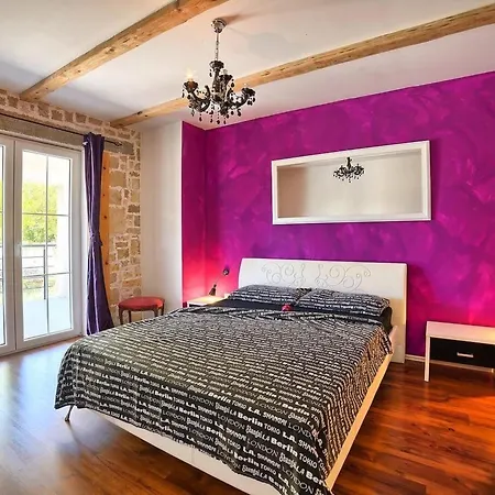 Vakantiehuis Ferienvilla 'villa Nikolina' Mit Privatem Pool By Interhome Šišan