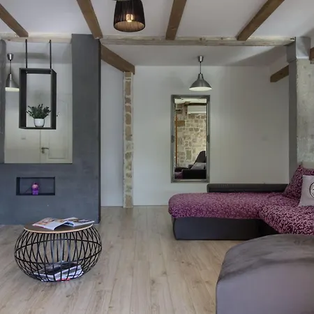 Ferienvilla 'villa Nikolina' Mit Privatem Pool By Interhome *