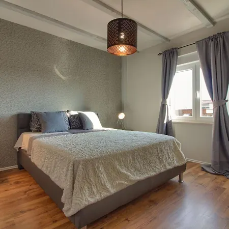 Ferienvilla 'villa Nikolina' Mit Privatem Pool By Interhome Vakantiehuis *