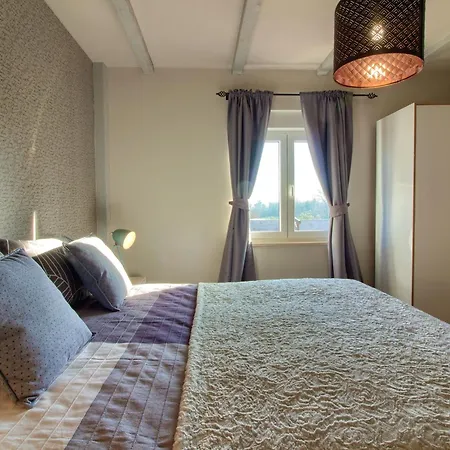 Ferienvilla 'villa Nikolina' Mit Privatem Pool By Interhome * Šišan