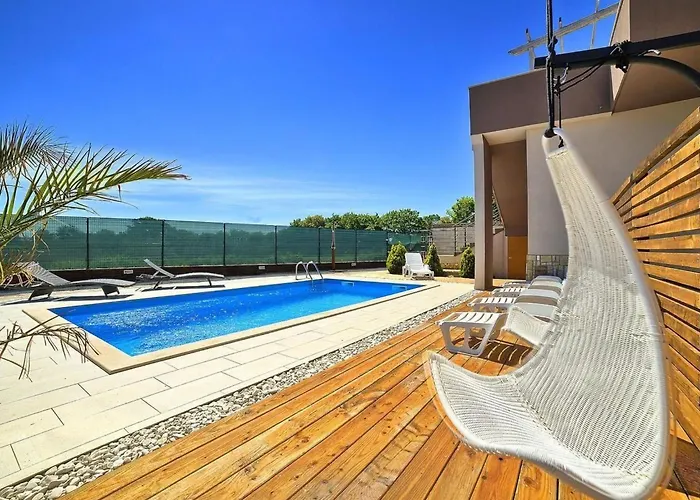 Hébergement de vacances Ferienvilla 'villa Nikolina' Mit Privatem Pool By Interhome