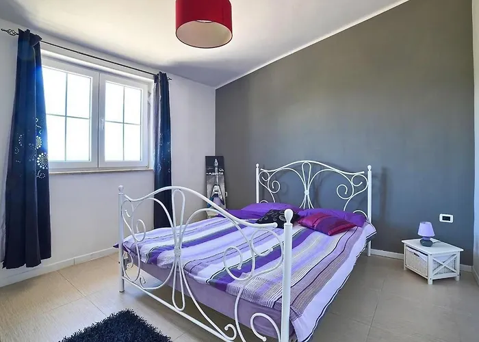 Ferienvilla 'villa Nikolina' Mit Privatem Pool By Interhome Šišan