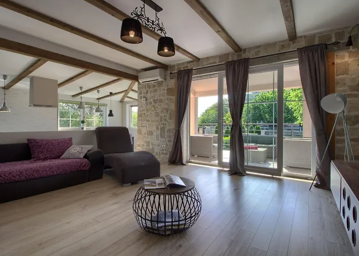 Hébergement de vacances Ferienvilla 'villa Nikolina' Mit Privatem Pool By Interhome