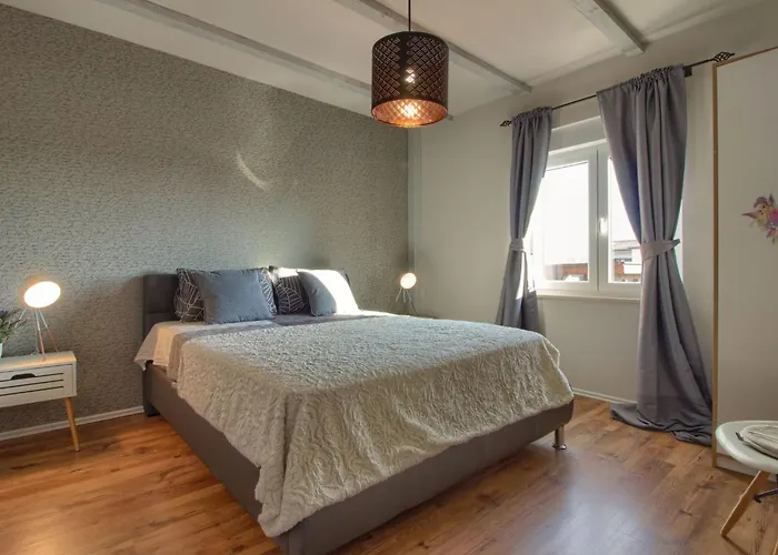 Ferienvilla 'villa Nikolina' Mit Privatem Pool By Interhome Hébergement de vacances *