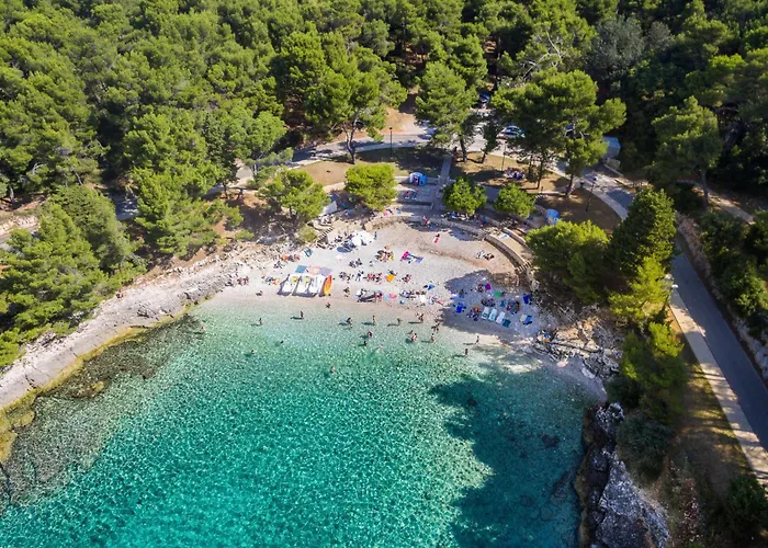 Ferienvilla 'villa Nikolina' Mit Privatem Pool By Interhome Šišan